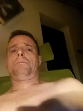 Nadrzeny83 online show from March 21, 3:22 am