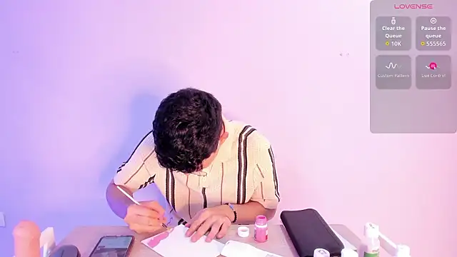 Snapshot of Tom_Parker_ chatting on March 24, 9:31 pm Tom Parker online show from March 24, 9:31 pm