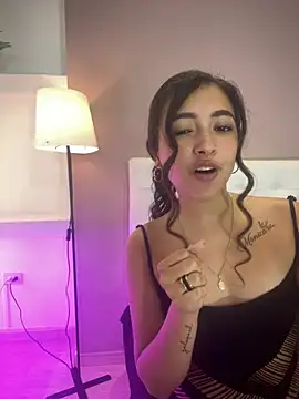 Zoesecret online show from May 14, 6:53 am