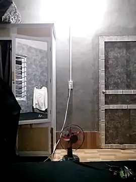 Junxinh Rose online show from March 30, 1:45 pm