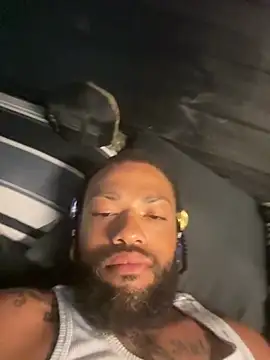 shortdawg70 online show from April 3, 5:49 am