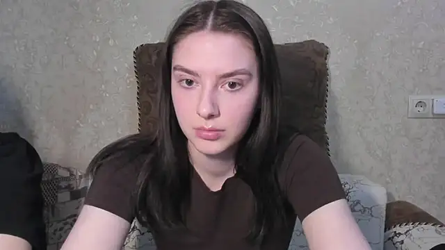 Snapshot of muuur_love231 chatting on March 23, 4:11 pm muuur love231 online show from March 23, 4:11 pm