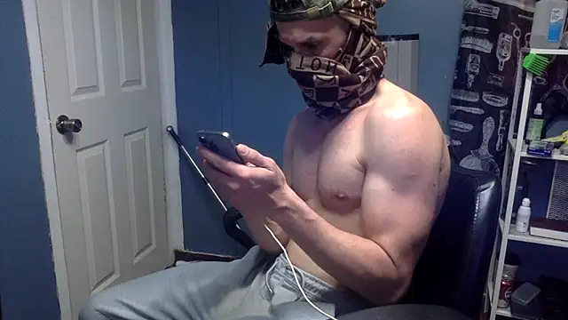 BWCloverboyy online show from March 26, 7:25 am