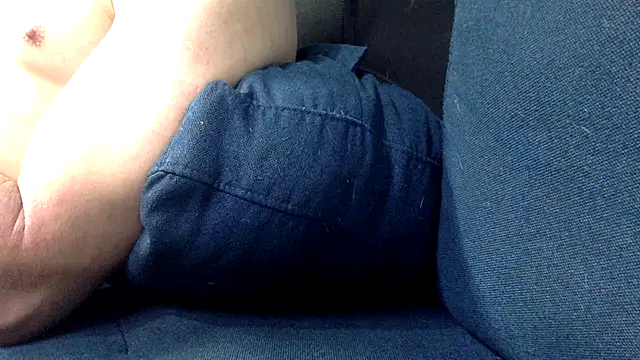 BWCloverboyy online show from March 27, 8:26 am