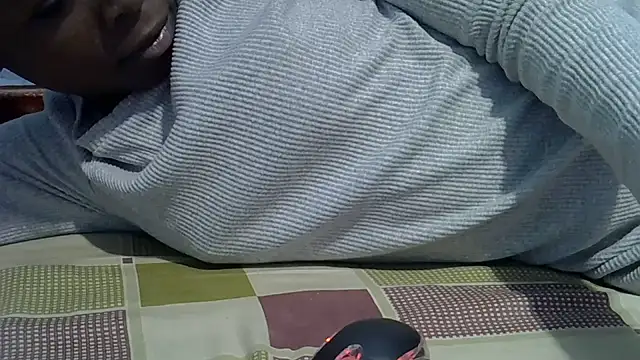 Snapshot of blackgal2 chatting on July 18, 4:00 pm blackgal2 online show from July 18, 4:00 pm