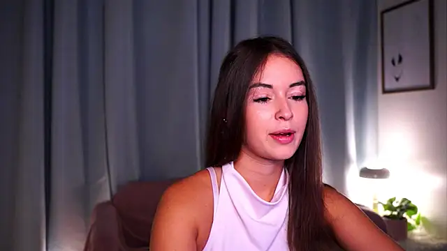 Fawnette online show from July 19, 9:13 am