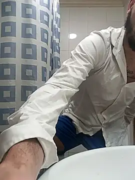 Uwheheheheebb online show from March 29, 1:05 am