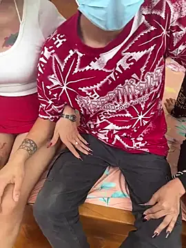 Snapshot of mei-007 chatting on March 26, 8:53 am mei-007 online show from March 26, 8:53 am