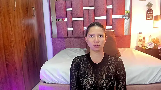 sofy bonnet1 online show from July 26, 11:39 am
