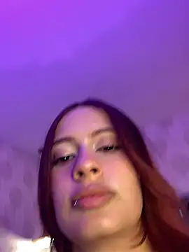 Snapshot of steffmontespink18 chatting on July 23, 1:31 pm steffmontespink18 online show from July 23, 1:31 pm
