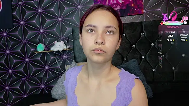 Snapshot of Megam_white chatting on March 26, 12:33 pm Megam white online show from March 26, 12:33 pm