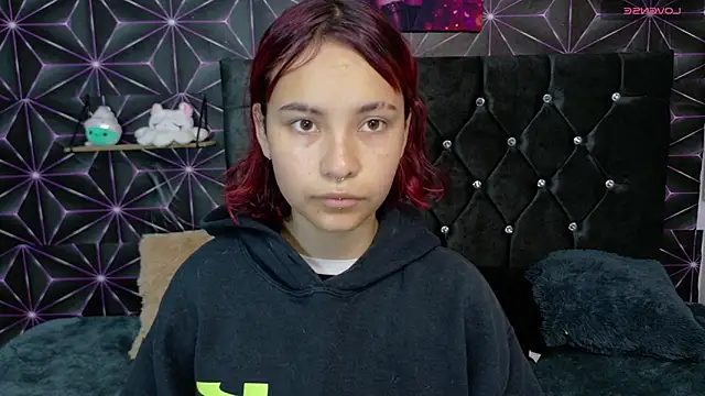 Snapshot of Megam_white chatting on March 28, 12:05 pm Megam white online show from March 28, 12:05 pm