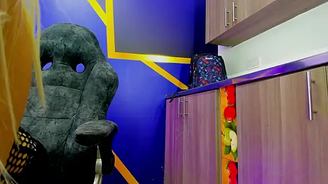 Aliciaa Diamond online show from March 27, 8:41 pm