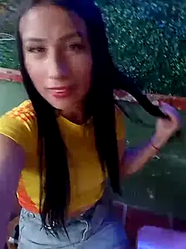 Snapshot of katia_17 chatting on March 26, 9:53 pm katia 17 online show from March 26, 9:53 pm