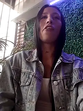 Snapshot of katia_17 chatting on March 27, 10:09 pm katia 17 online show from March 27, 10:09 pm