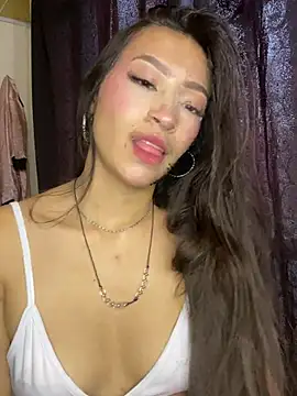 Snapshot of Itze_Mua chatting on June 3, 9:31 pm Itze Mua online show from June 3, 9:31 pm