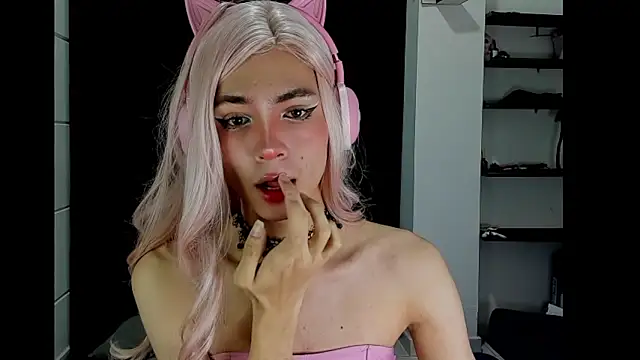 Snapshot of sue_krous chatting on March 23, 5:22 am sue krous online show from March 23, 5:22 am