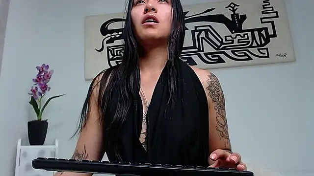 Samantha Vaker online show from June 13, 8:51 pm