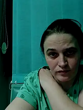 slutty annie69 online show from March 27, 6:29 pm