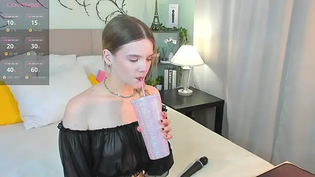 Emma peach online show from May 3, 9:04 am