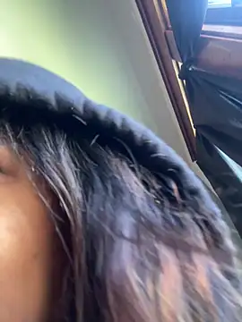 brilove22 online show from June 18, 3:27 pm