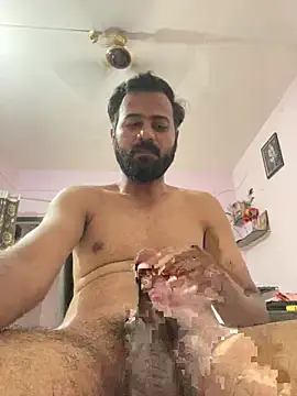Wildlovee online show from July 11, 12:30 pm