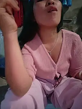 Snapshot of sena_baby chatting on May 23, 11:47 am sena baby online show from May 23, 11:47 am
