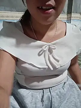 Snapshot of sena_baby chatting on June 10, 12:04 pm sena baby online show from June 10, 12:04 pm