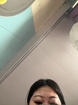 Snapshot of zhenzhen_bb chatting on March 23, 6:28 am zhenzhen bb online show from March 23, 6:28 am