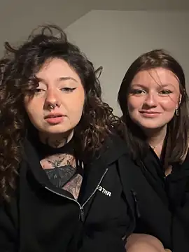 milou xtx online show from March 30, 7:59 pm