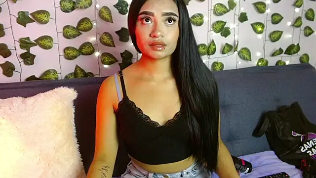 angie boo1 online show from March 25, 12:05 am