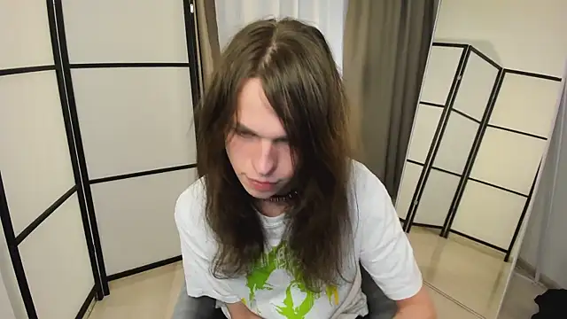 Snapshot of Louis_Hayes chatting on March 24, 4:01 pm Louis Hayes online show from March 24, 4:01 pm