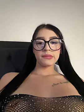 Hannaa blondee online show from April 24, 10:45 pm