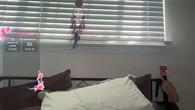 Yourmommysilk online show from July 8, 12:26 am