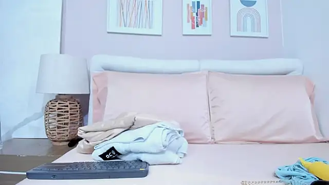 zara lopez online show from March 18, 7:39 pm