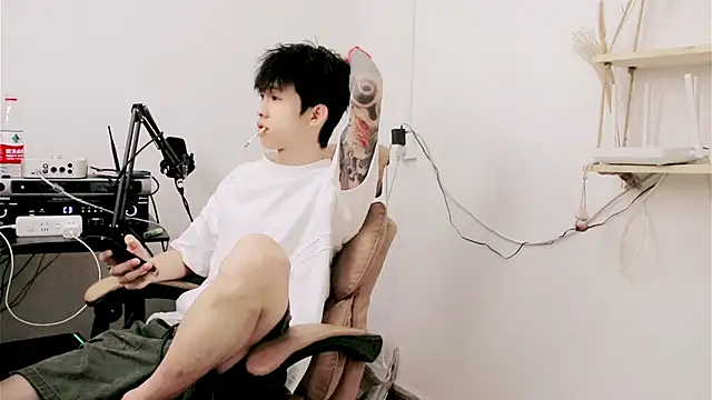 zzzzppp3 online show from July 7, 5:54 am