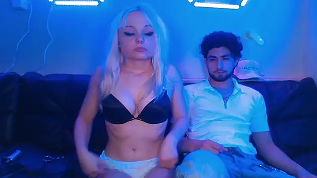 StarBabyXoXo online show from March 25, 5:35 am