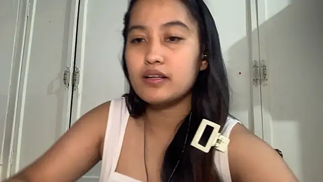 KathrynCarchi online show from March 27, 11:43 am