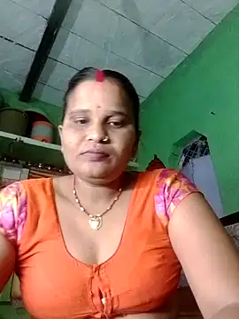 Snapshot of Shivani09900 chatting on May 26, 7:54 pm Shivani09900 online show from May 26, 7:54 pm