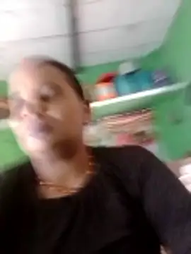 Snapshot of Shivani09900 chatting on June 4, 7:14 am Shivani09900 online show from June 4, 7:14 am