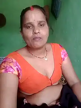 Snapshot of Shivani09900 chatting on June 5, 5:25 am Shivani09900 online show from June 5, 5:25 am