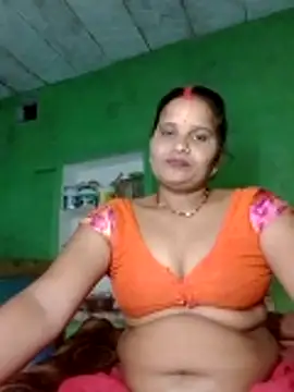 Snapshot of Shivani09900 chatting on June 9, 5:24 pm Shivani09900 online show from June 9, 5:24 pm