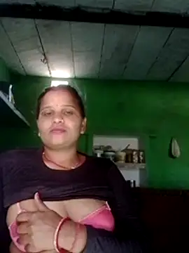 Shivani09900 online show from June 27, 10:09 am