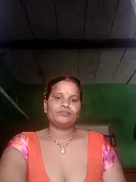 Shivani09900 online show from July 4, 5:02 am