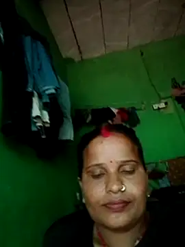 Shivani09900 online show from July 12, 6:15 am