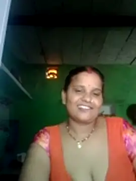 Shivani09900 online show from July 22, 6:27 am