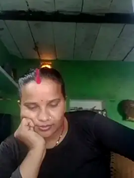 Shivani09900 online show from July 26, 11:28 am