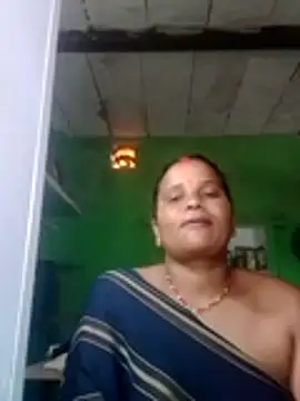 Shivani09900 online show from July 27, 6:42 am