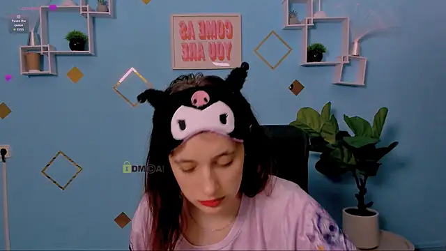 nami glow online show from July 23, 1:58 am