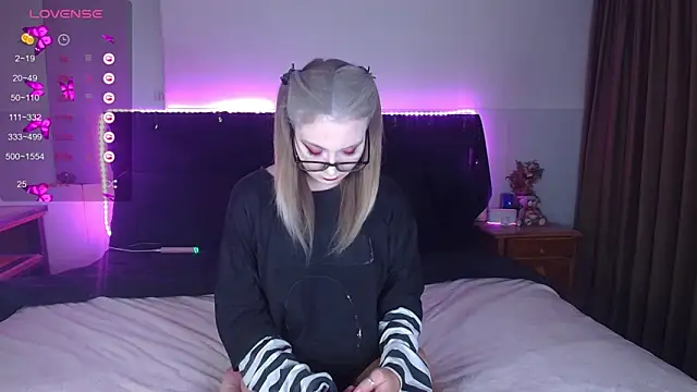 Snapshot of ammyska chatting on March 29, 3:28 am ammyska online show from March 29, 3:28 am